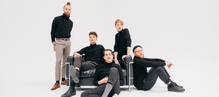 Neufundland kündigen ihr kommendes Album „Scham“ mit der Vorab-Single „Männlich Blass Hetero“ an!